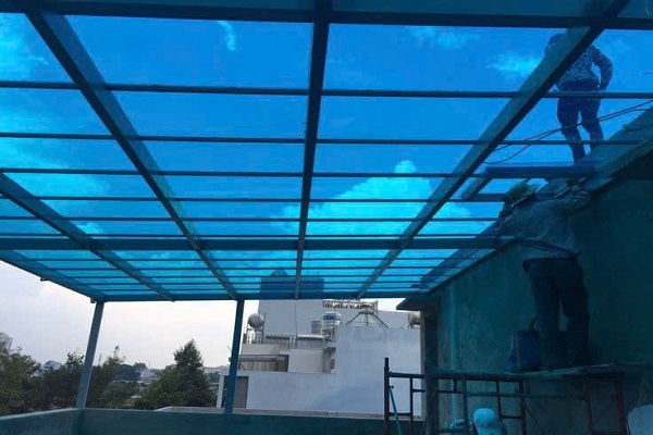 thi công mái polycarbonate Tại Đồng Nai